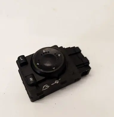 Volkswagen PASSAT B5 Wing mirror switch 3B1959565B