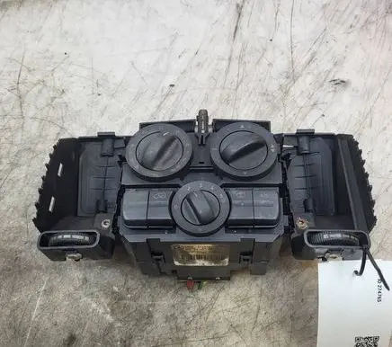 Mercedes-Benz Vito Viano W639 Climate control unit A6399061300 5HB00851220