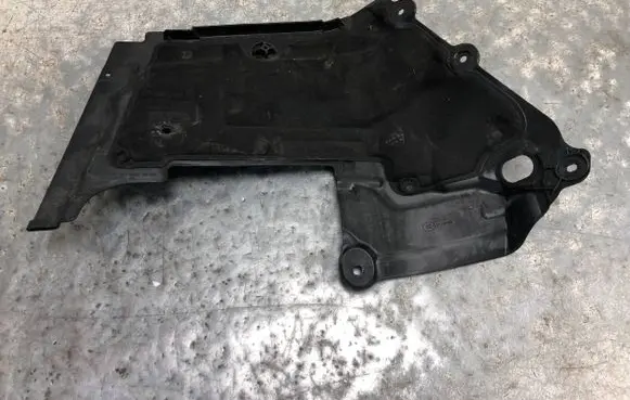 Mercedes-Benz C W205 Other engine bay part A2056205701