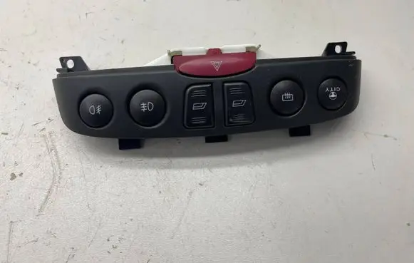 Fiat Punto (188) Hazard light switch A223