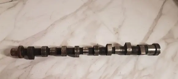 Nissan X-Trail T30 Camshaft 