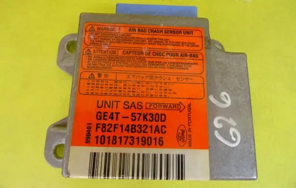 Mazda 626 Airbag control unit/module GE4T57K30D