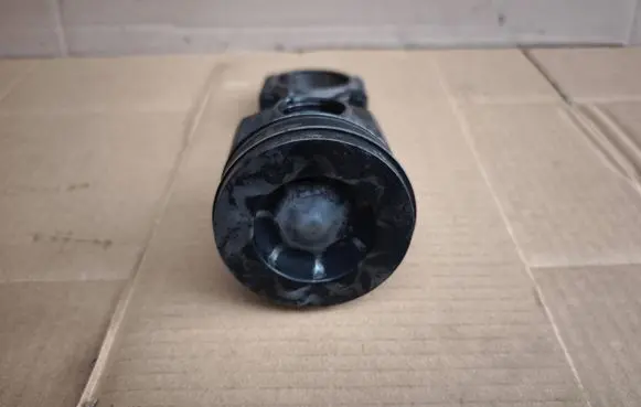 Ford Mondeo MK V Piston with connecting rod 9812818680