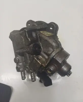 Skoda Superb B6 (3T) Fuel injection high pressure pump 03L130755D 0445101514 CFG