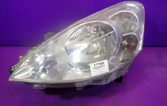 Peugeot Partner Headlight/headlamp