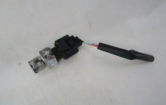 Air conditioning (A/C) pressure sensor
