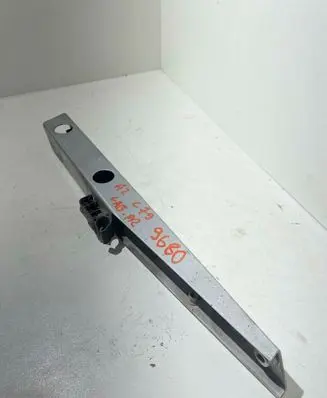 Audi A2 Fender mounting bracket 8Z0805092A
