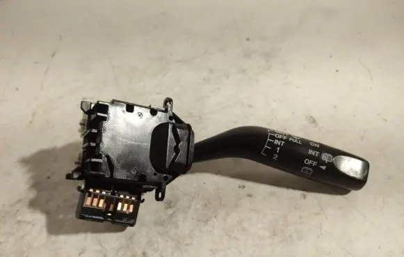 Mazda Premacy Wiper control stalk 17b122
