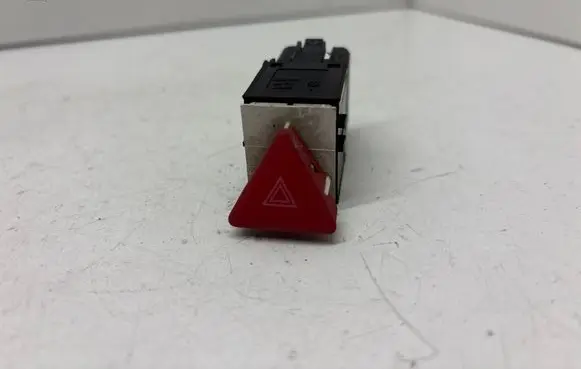 Volkswagen PASSAT B6 Hazard light switch 3C0953509