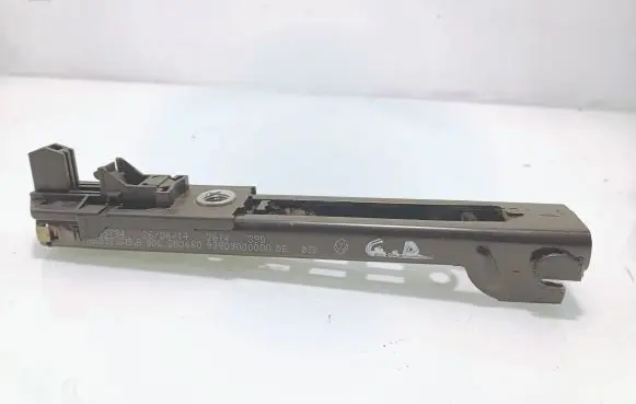 Volkswagen Touran II Seat belt adjustment rail 1T0857819B 29794