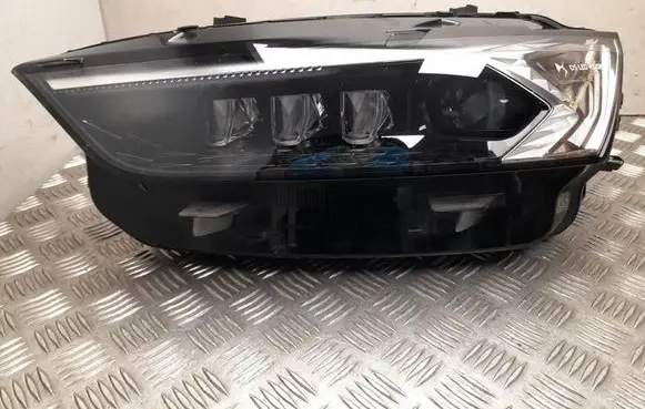Citroen DS7 Crossback Headlight/headlamp 9831755780