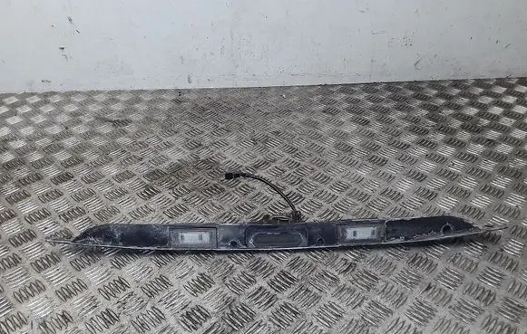 BMW 3 E46 Tailgate trim 8208781