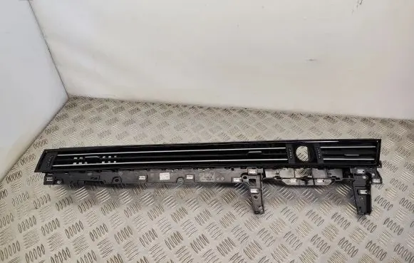 Volkswagen PASSAT B8 Dash center air vent grill 3G2858415 3G2857083
