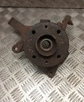 Renault Laguna I Front wheel hub