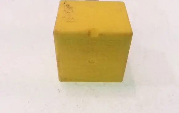 Renault Scenic I Other relay 7700844253