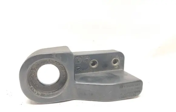 Opel Astra K Radiator mount bracket 13466590 688437545