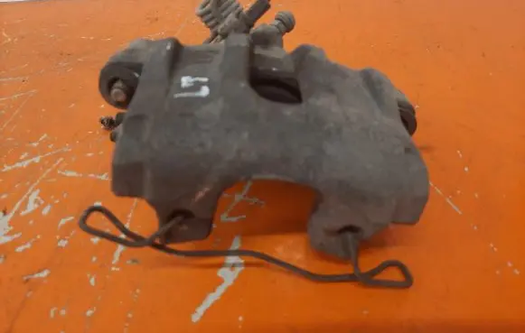 Mazda 3 I Rear brake caliper