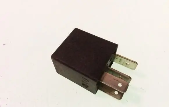 Opel Zafira A Other relay 90229206