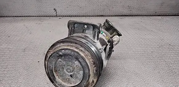 Opel Vectra C Air conditioning (A/C) compressor (pump) 13124752 401351739