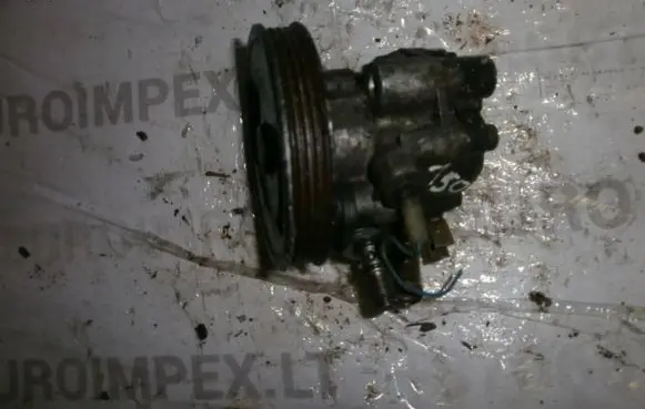 Mazda 323 F Power steering pump 