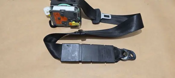 Audi TT TTS Mk2 Front seatbelt 3066322