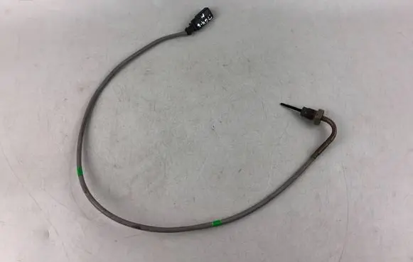 Volkswagen Tiguan Exhaust gas temperature sensor 04L906088JH 1J0973802