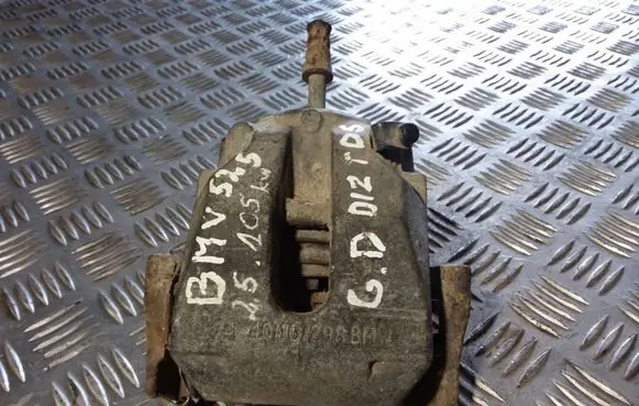 BMW 5 E39 Rear brake caliper 4010298