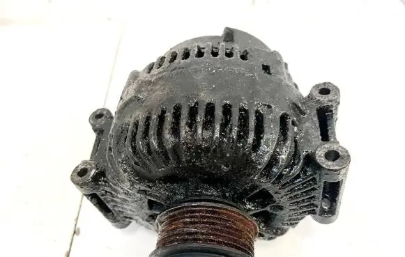 Audi A6 S6 C6 4F Generator/alternator