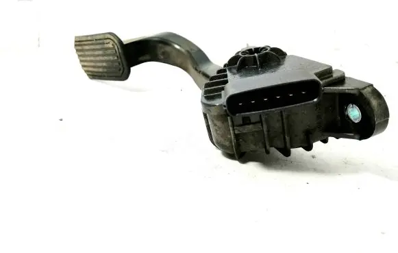 Toyota Prius (XW20) Accelerator throttle pedal 7812047050 1988003200 02J272155B6