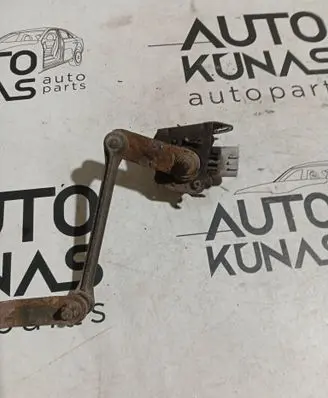 Toyota Avensis T250 Headlight level adjustment motor 3UL0