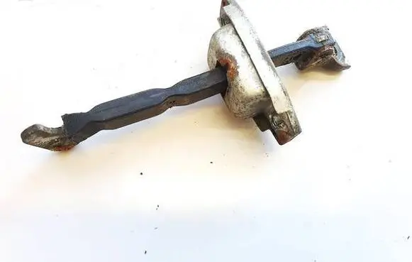Toyota Urban Cruiser (XP110) Rear door check strap stopper 