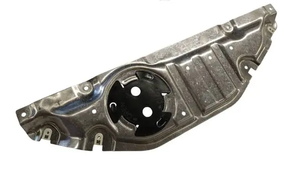 BMW 4 G22 G23 G24 G26 Engine splash shield/under tray 7447143 51757447143