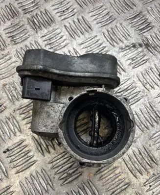 Volkswagen Touran I Throttle valve 03G128063L