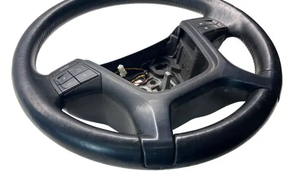 Volvo V70 Steering wheel P31271093 CV557200YH 200002651731