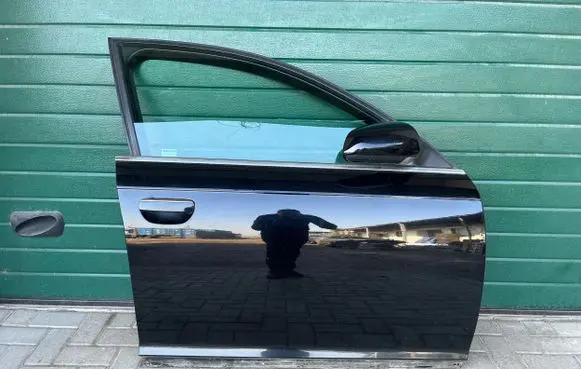Audi A6 S6 C6 4F Front door LY9B