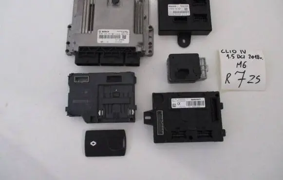 Renault Clio IV Engine ECU kit and lock set 0281035806 237100959S 237102756S
