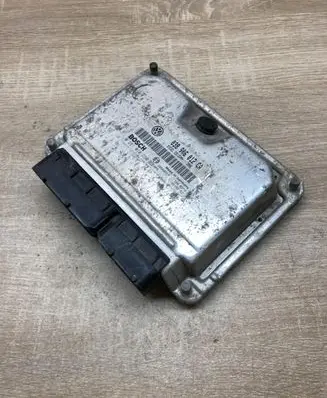 Seat Leon (1M) Engine control unit/module ECU 038906012CA 0281010230