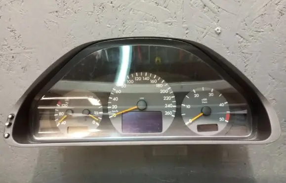 Mercedes-Benz E W210 Speedometer (instrument cluster) A2105400311 110008915009