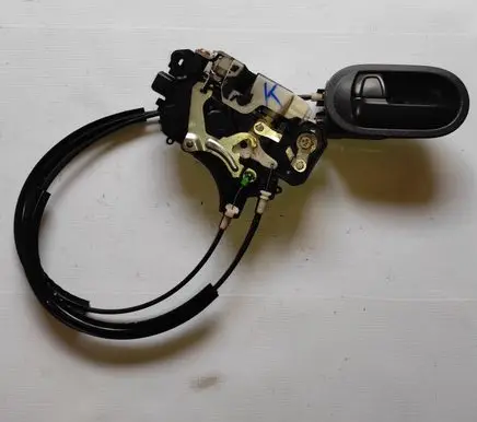 Mitsubishi Colt Front door lock 06320A