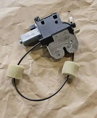 Mercedes-Benz S W221 Tailgate/trunk/boot lock/catch/latch 2217500085 A2217500085