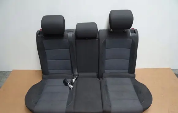Volkswagen Golf VI Rear seat 1K9885031