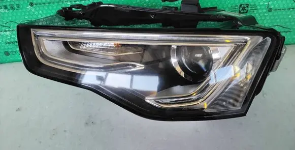 Audi A5 8T 8F Headlight/headlamp 8T0941005C 8T0941043C