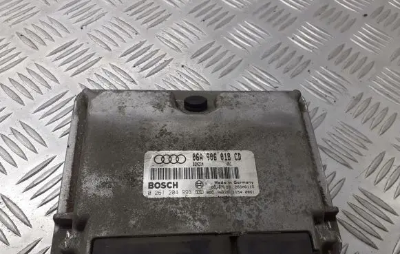 Audi A3 S3 8L Engine control unit/module 06A906018CD