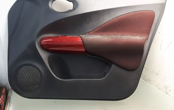 Nissan Juke I F15 Front door card panel trim 809101KB0A
