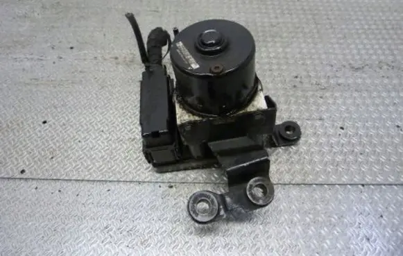 Volkswagen Golf IV ABS Pump 1J614517J