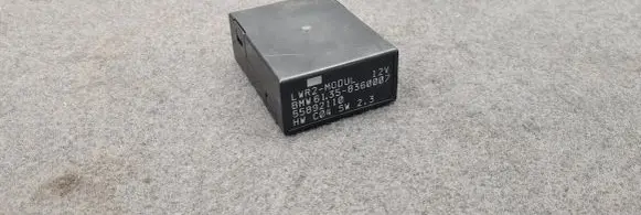 BMW 7 E38 Light module LCM 8360007