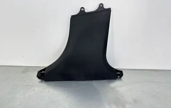 Mercedes-Benz C W205 (B) pillar trim (bottom) A2056900425 18321224 WPT52052