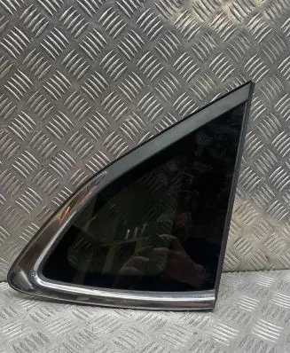 Hyundai Tucson TL Rear side window 43R000392 E001143P DOT184AS3M532