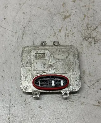 Mercedes-Benz Vito Viano W639 Headlight ballast module Xenon 5DV00961000