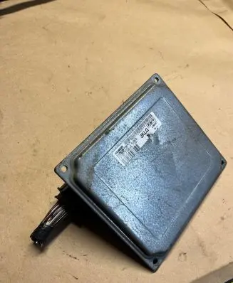 Ford Focus Engine control unit/module 5M5112A650FG S118934102G 3KLG